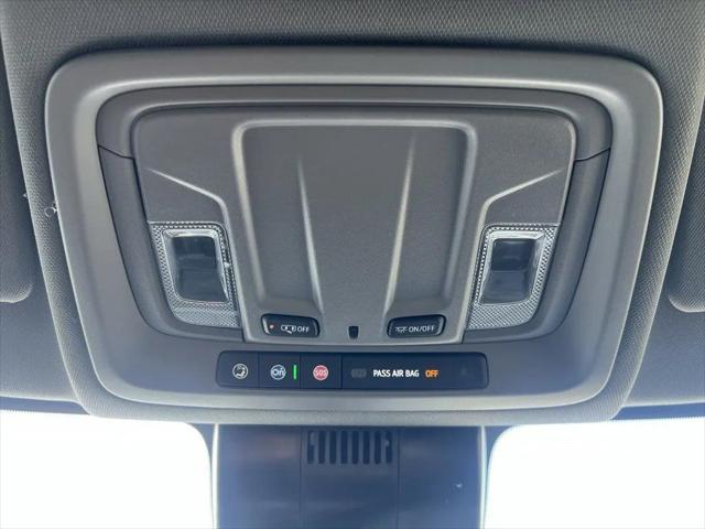 2025 Chevrolet Silverado 1500 4WD Crew Cab Short Bed LT with 2FL