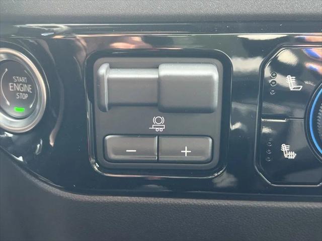 2025 Chevrolet Silverado 1500 4WD Crew Cab Short Bed LT with 2FL