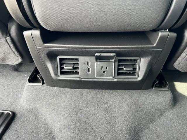 2025 Chevrolet Silverado 1500 4WD Crew Cab Short Bed LT with 2FL
