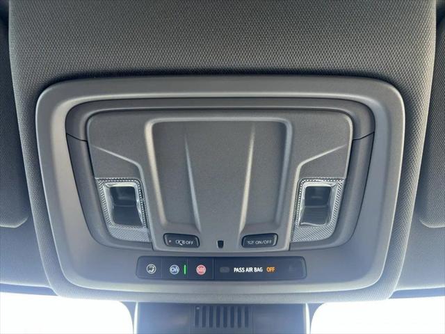2025 Chevrolet Silverado 1500 4WD Crew Cab Short Bed LT with 2FL