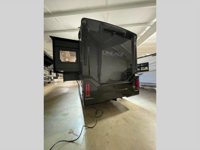 2026 Mercedes-Benz Sprinter 4500 Chassis Standard Roof 4-Cyl Diesel HO