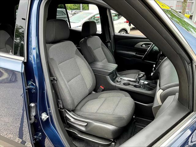 2023 Chevrolet Traverse AWD LT Cloth