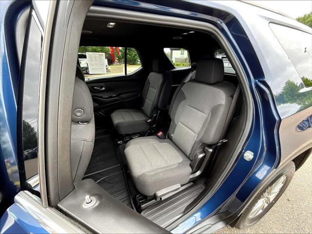 2023 Chevrolet Traverse AWD LT Cloth
