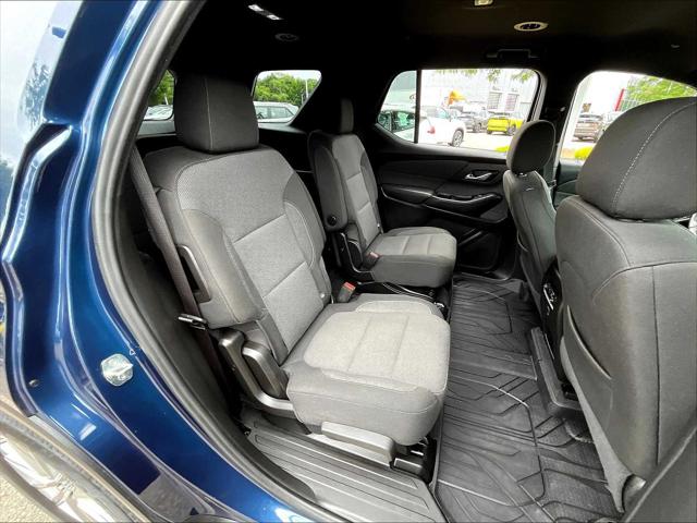 2023 Chevrolet Traverse AWD LT Cloth