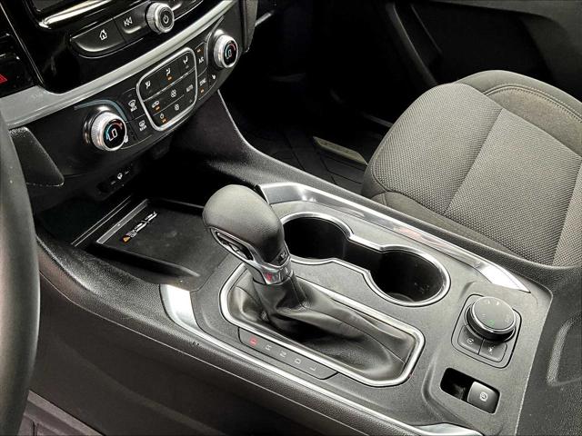 2023 Chevrolet Traverse AWD LT Cloth