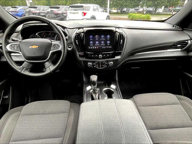 2023 Chevrolet Traverse AWD LT Cloth