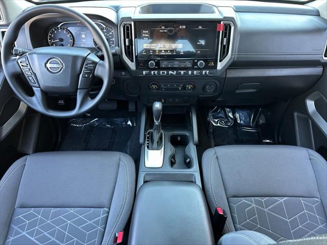 2025 Nissan Frontier King Cab SV 4x2