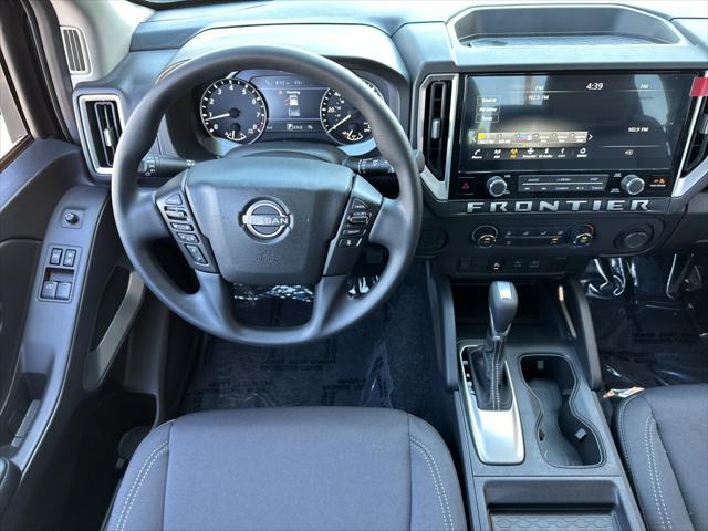 2025 Nissan Frontier King Cab SV 4x2