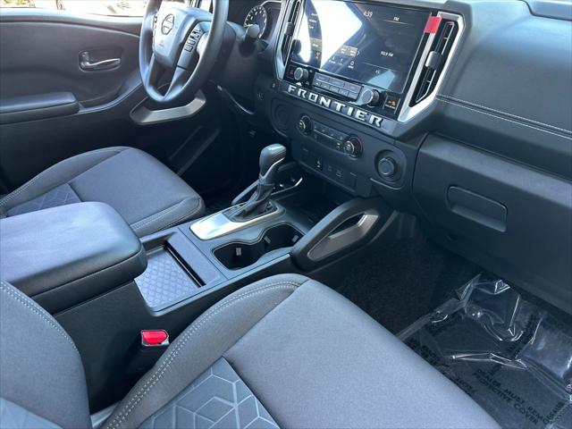 2025 Nissan Frontier King Cab SV 4x2