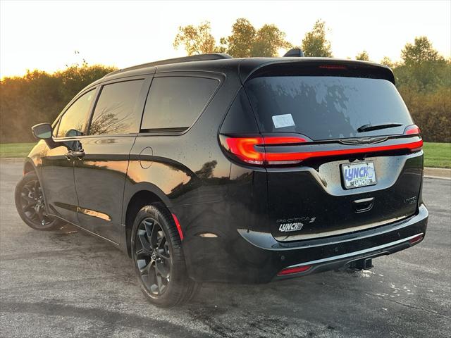 2026 Chrysler Pacifica PACIFICA LIMITED AWD