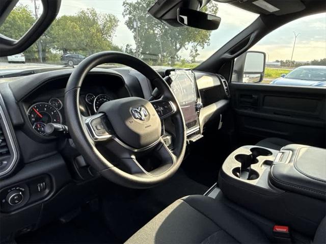 2026 RAM Ram 3500 RAM 3500 TRADESMAN CREW CAB 4X4 8 BOX