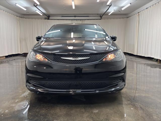 2026 Chrysler Voyager VOYAGER LX