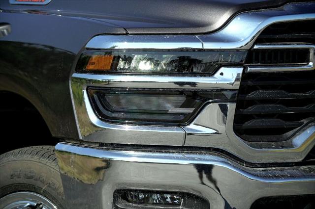 2026 RAM Ram 3500 RAM 3500 TRADESMAN CREW CAB 4X4 8 BOX