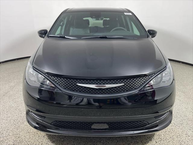 2026 Chrysler Voyager VOYAGER LX