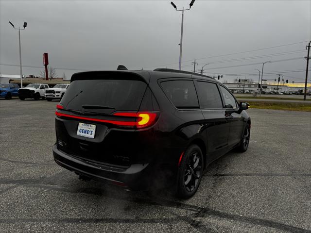 2026 Chrysler Pacifica PACIFICA LIMITED AWD