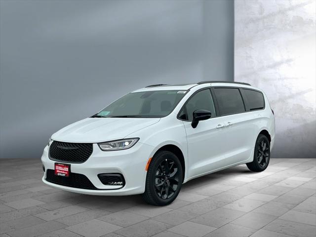 2026 Chrysler Pacifica PACIFICA LIMITED AWD