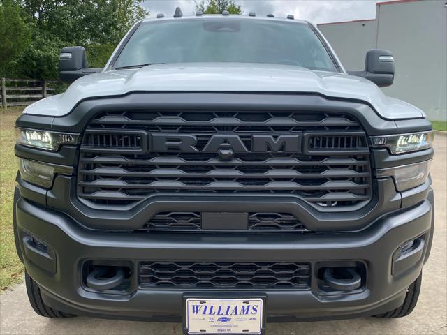 2026 RAM Ram 5500 Chassis Cab RAM 5500 TRADESMAN CHASSIS CREW CAB 4X4 84 CA