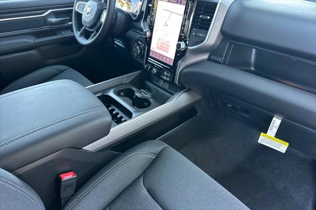 2026 Ram 1500 Big Horn Crew Cab 4x4 5'7" Box