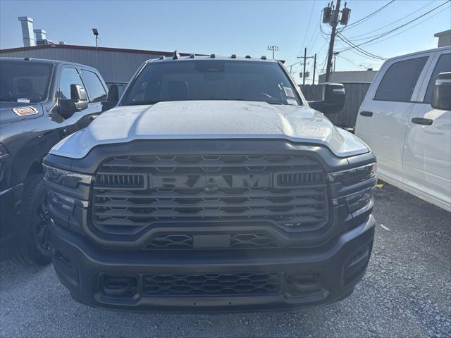 2026 RAM Ram 3500 Chassis Cab RAM 3500 TRADESMAN CHASSIS REGULAR CAB 4X4 84 CA 2026 RAM Ram 3500 Chassis Cab RAM 3500 TRADESMAN CHASSIS REGULAR CAB 4X4 84 CA