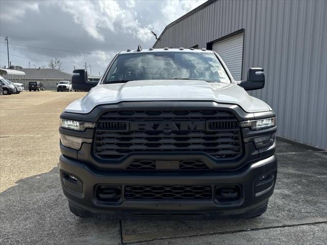 2026 RAM Ram 3500 Chassis Cab RAM 3500 TRADESMAN CHASSIS REGULAR CAB 4X4 84 CA