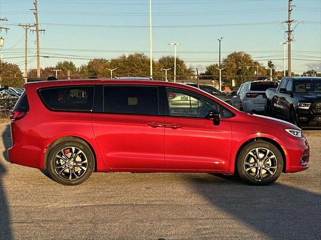 2026 Chrysler Pacifica PACIFICA SELECT