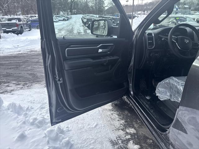 2026 Ram 1500 Big Horn Crew Cab 4x4 5'7" Box
