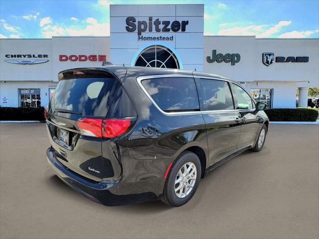 2026 Chrysler Voyager VOYAGER LX