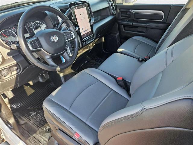 2025 RAM Ram 3500 Chassis Cab RAM 3500 TRADESMAN CHASSIS REGULAR CAB 4X4 84 CA