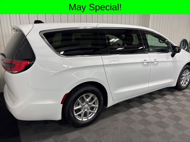 2026 Chrysler Pacifica PACIFICA SELECT