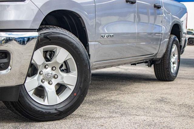 2026 RAM Ram 1500 RAM 1500 TRADESMAN CREW CAB 4X2 57 BOX