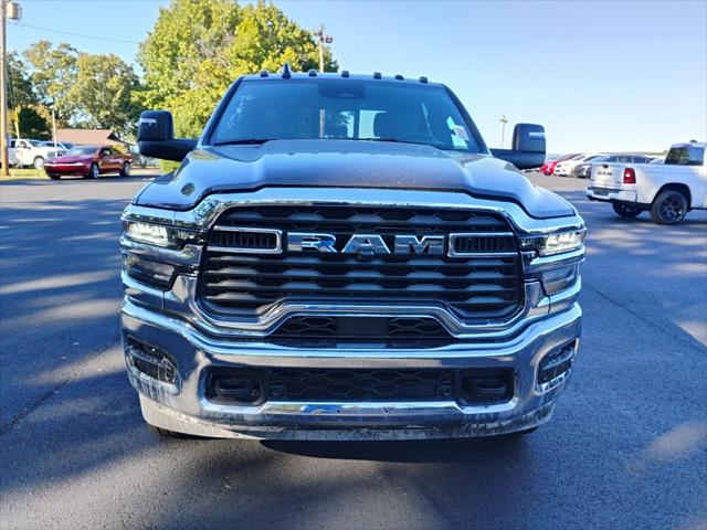 2026 RAM Ram 2500 RAM 2500 TRADESMAN CREW CAB 4X4 64 BOX 2026 RAM Ram 2500 RAM 2500 TRADESMAN CREW CAB 4X4 64 BOX