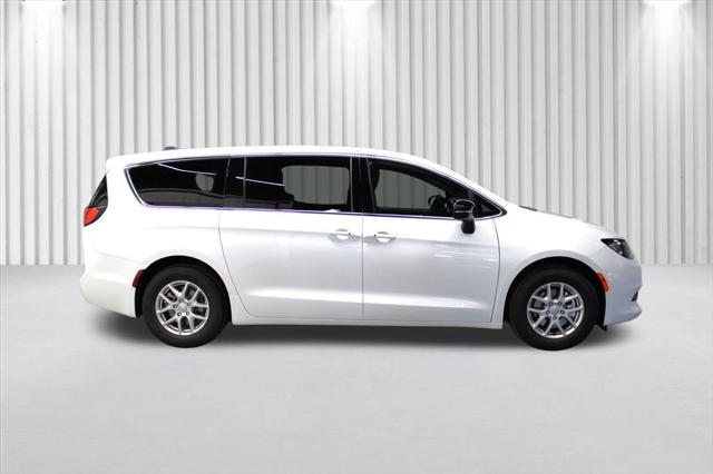 2026 Chrysler Voyager VOYAGER LX