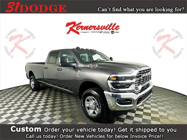 2026 RAM Ram 3500 RAM 3500 TRADESMAN CREW CAB 4X4 8 BOX