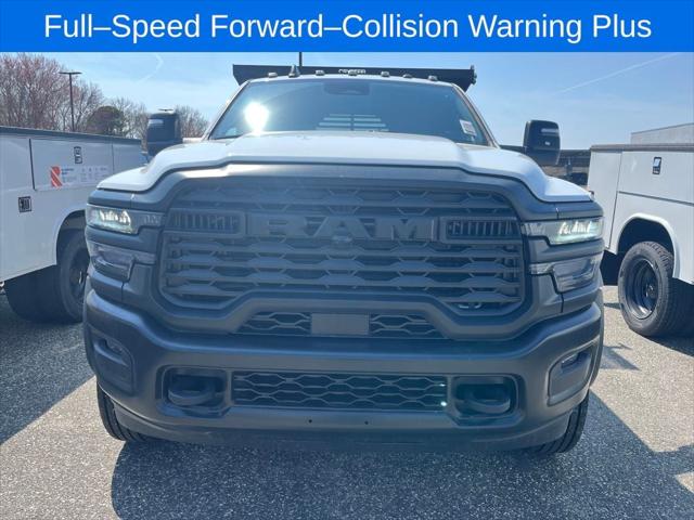2026 RAM Ram 5500 Chassis Cab RAM 5500 TRADESMAN CHASSIS CREW CAB 4X4 84 CA