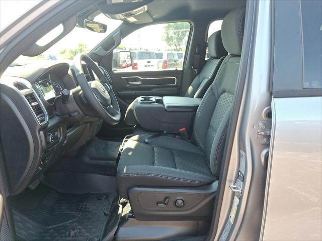 2025 Ram 1500 Big Horn Crew Cab 4x4 5'7" Box