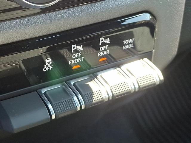 2025 Ram 1500 Big Horn Crew Cab 4x4 5'7" Box