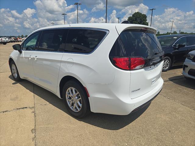 2026 Chrysler Voyager VOYAGER LX