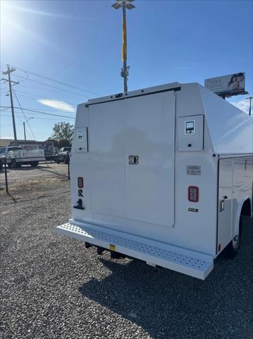 2025 Chevrolet Express Cutaway Work Van