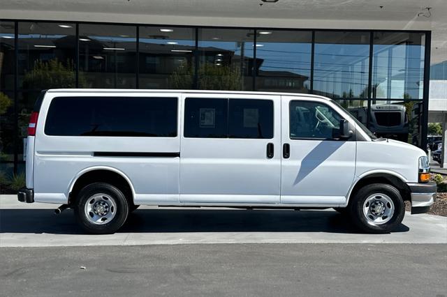 2024 Chevrolet Express Passenger RWD 3500 Extended Wheelbase LT