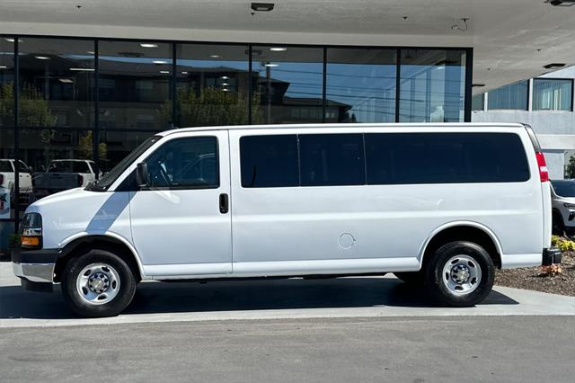2024 Chevrolet Express Passenger RWD 3500 Extended Wheelbase LT