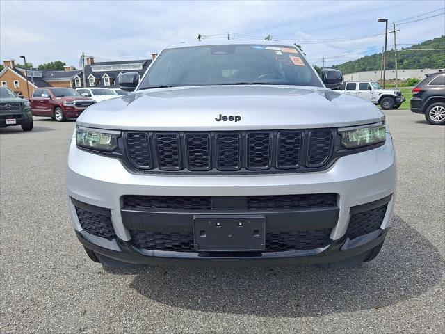 2022 Jeep Grand Cherokee L Altitude 4x4