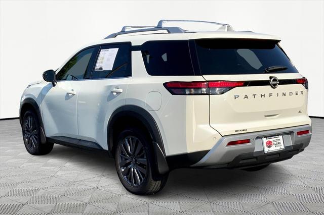 2024 Nissan Pathfinder SL FWD