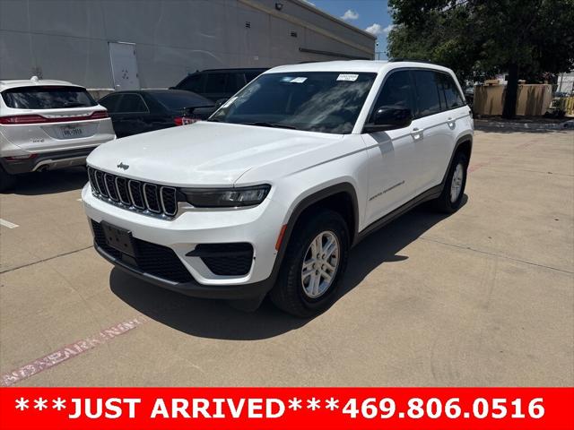 2023 Jeep Grand Cherokee Laredo 4x2