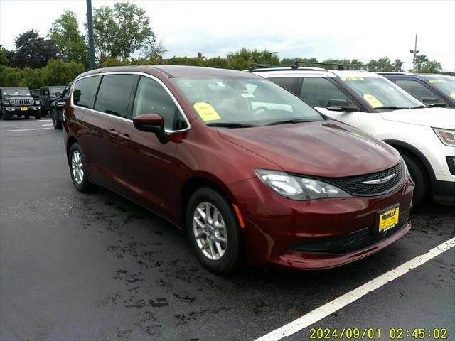 2023 Chrysler Voyager LX