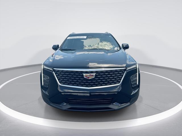 2024 Cadillac XT4 AWD Premium Luxury