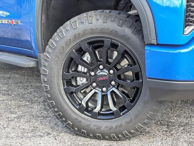 2023 GMC Sierra 1500 4WD Crew Cab Short Box AT4X