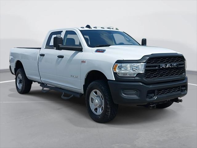 2020 RAM 2500 Tradesman Crew Cab 4X4 8 Box