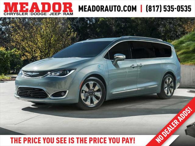 2017 Chrysler Pacifica Hybrid Platinum
