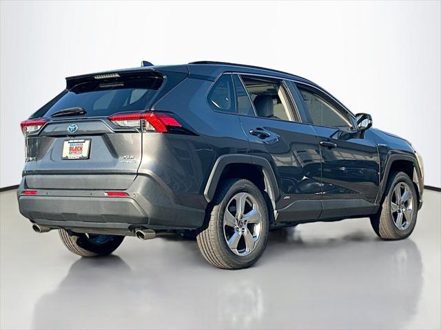 2021 Toyota RAV4 Hybrid XLE Premium