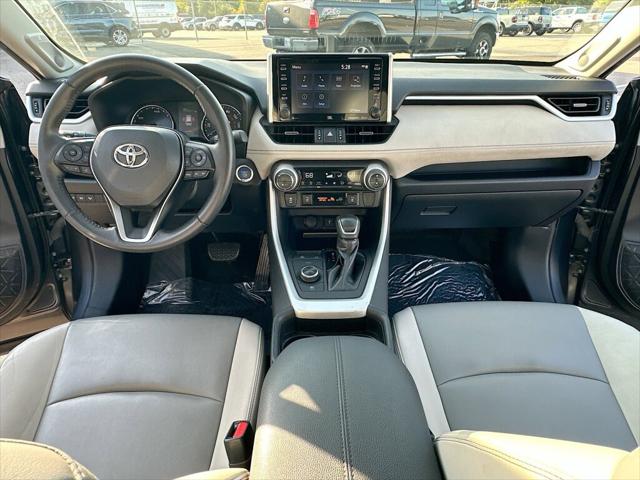 2021 Toyota RAV4 Hybrid XLE Premium